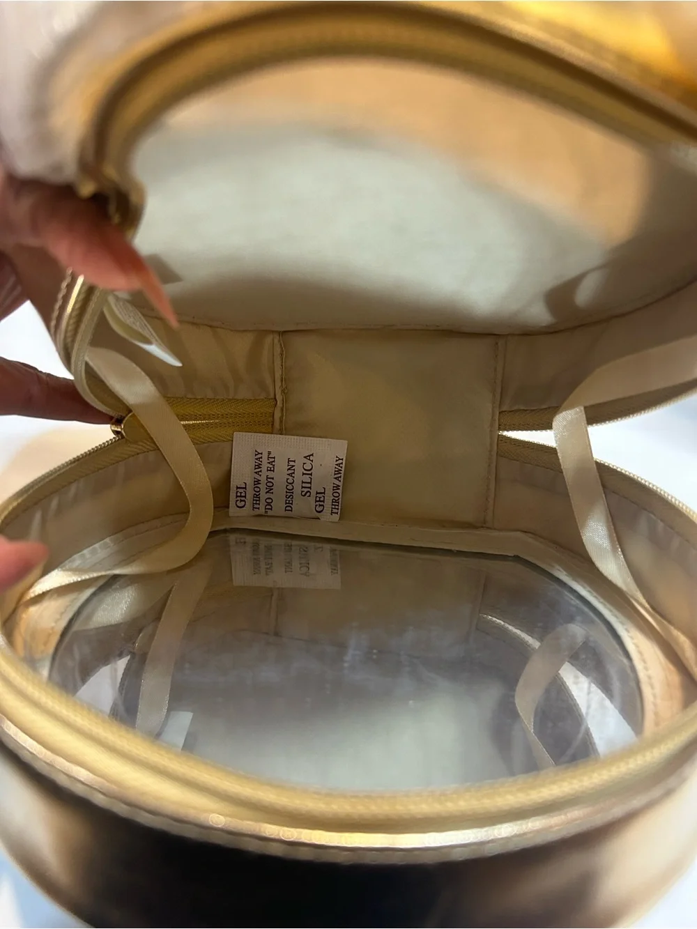 Bath & Body Works Metallic Gold Round Cosmetic Case with Bow